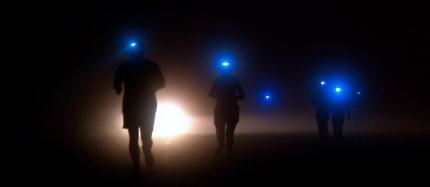 running-with-hedlamps-at-night