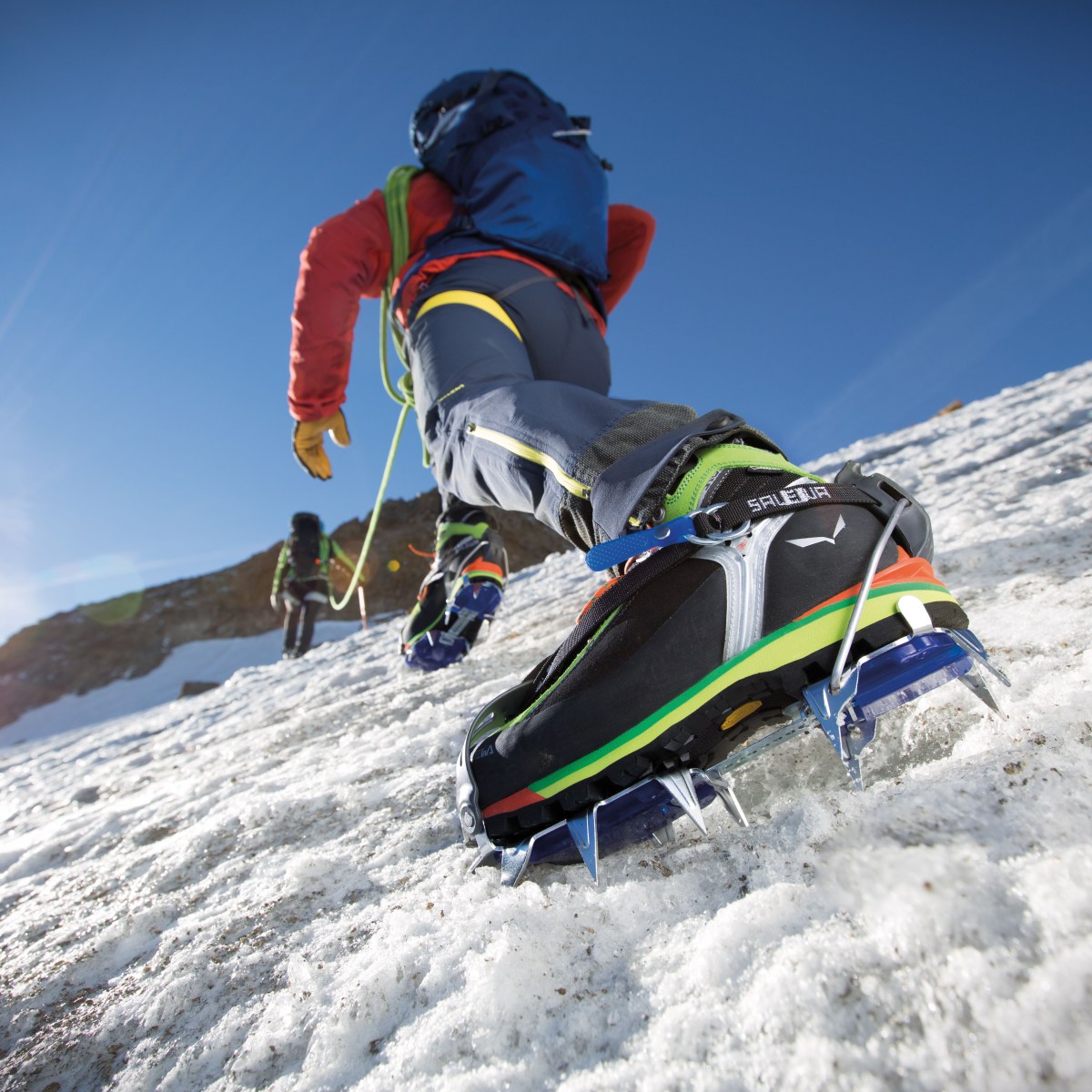 Crampons: Απαραίτητος Εξοπλισμός για Χιόνι και&nbsp;Πάγο